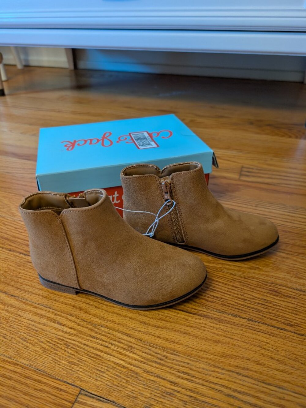 NWT Cat & Jack Penelope boots toddler 11